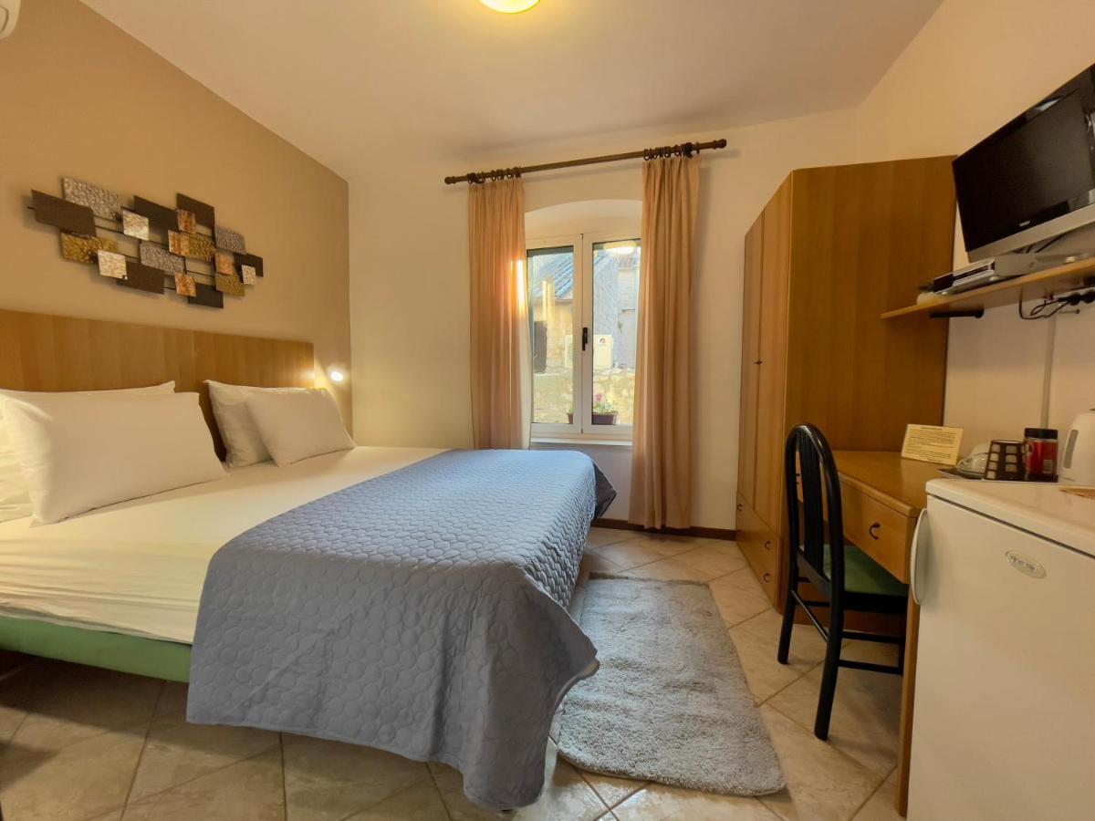 Rooms And Apartments Villa Town Gate Hvar Hvar Town Luaran gambar